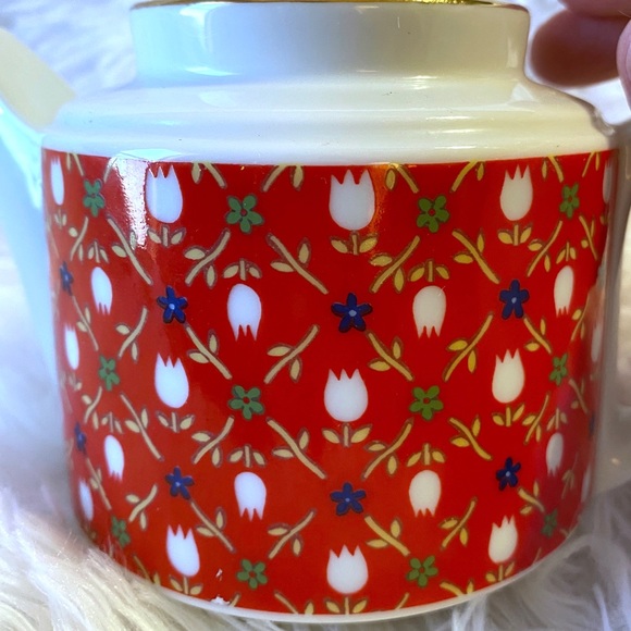 Vintage John Wagner & Sons 2 Cup Tulip Print Porcelain Small Teapot Red/White - Picture 9 of 10